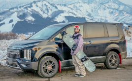冬はデリカD:5に乗り雪山で暮らす女性スノーボーダー。オフシーズンの愛車は？
