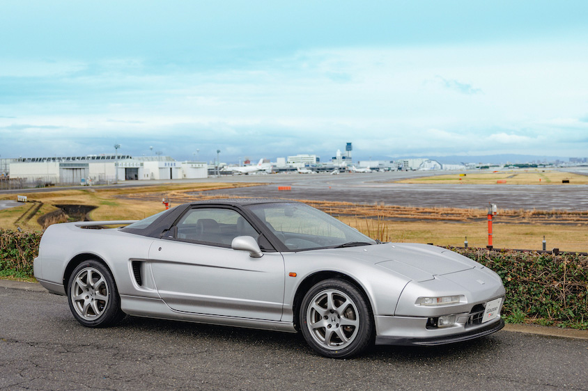 ホンダNSXのサイドビュー