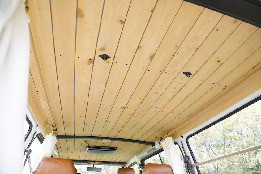 トヨタ・ハイエース（100型）のインテリア