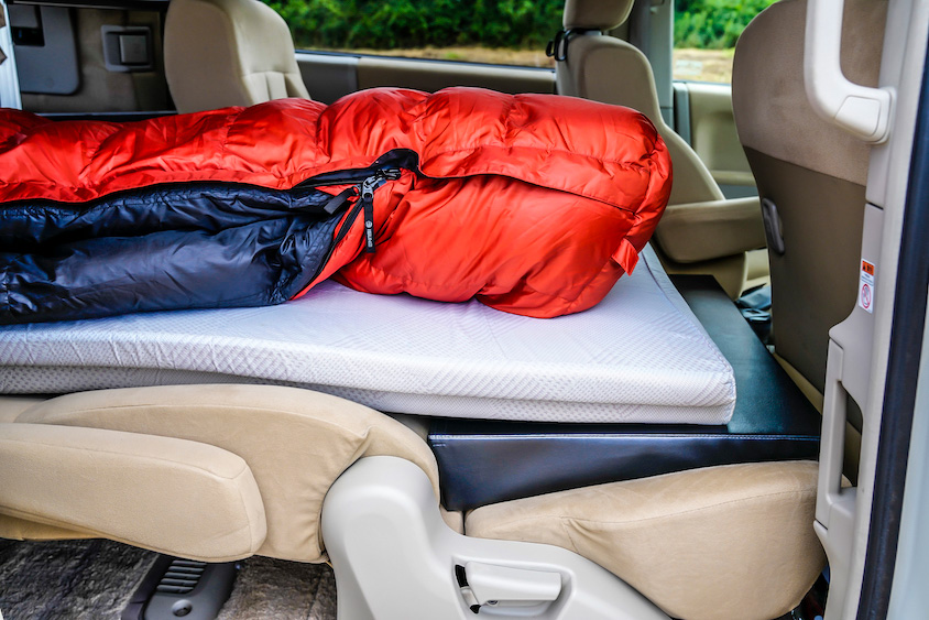 三菱・デリカD:5の車中泊スタイル