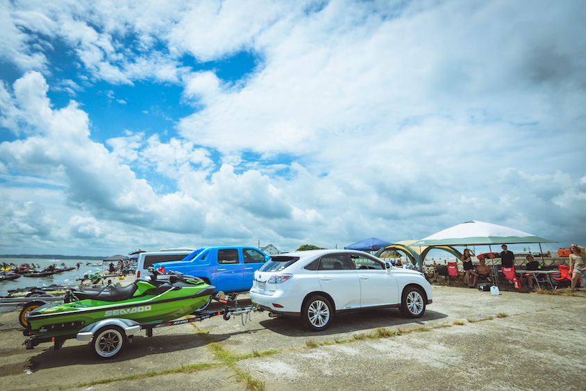 青空とレクサスRX
