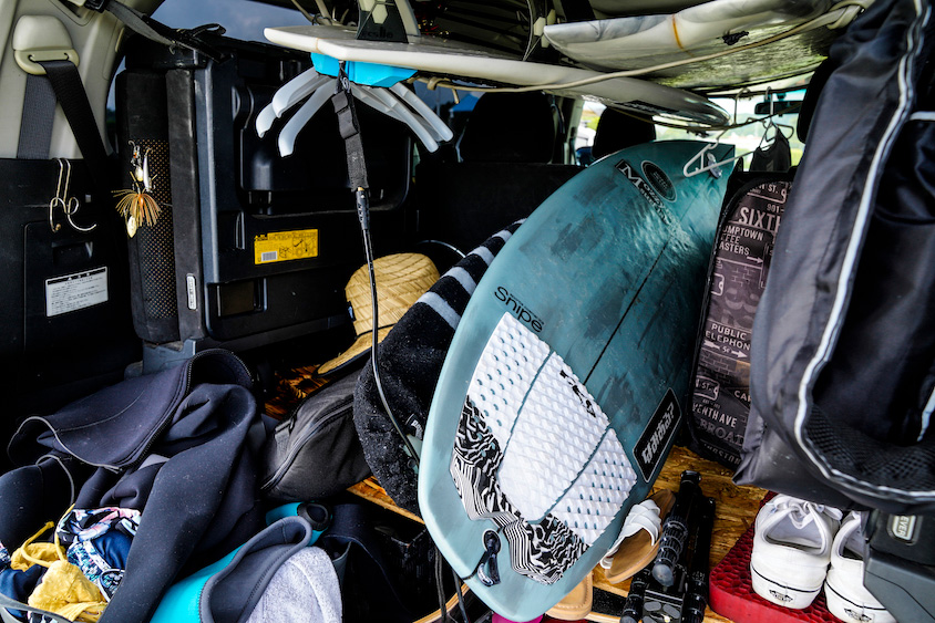 荷物満載のトヨタ・ヴェルファイア