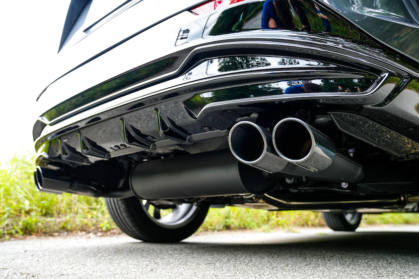 レクサスNXのエキゾースト