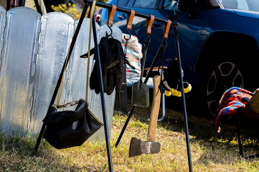 キャンプ用ハンガーラック