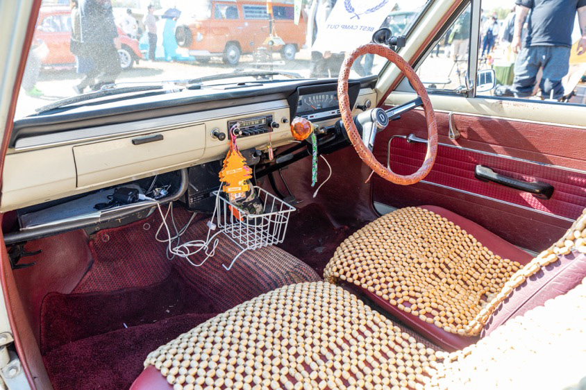 日産・サニーバンのインテリア