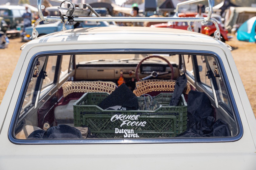 日産・サニーバンのリアガラス