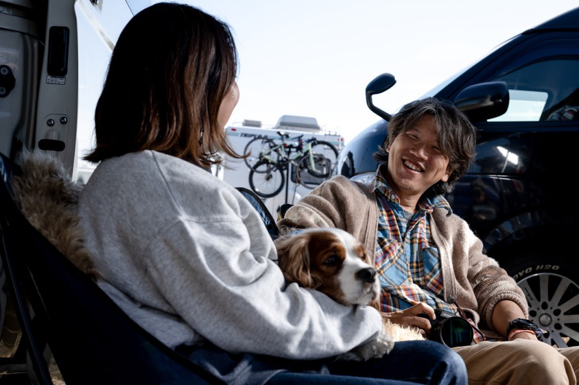 愛犬のペコを飼い始めたことでキャンプを始めたINUTABI&YOMETABIさんご夫婦