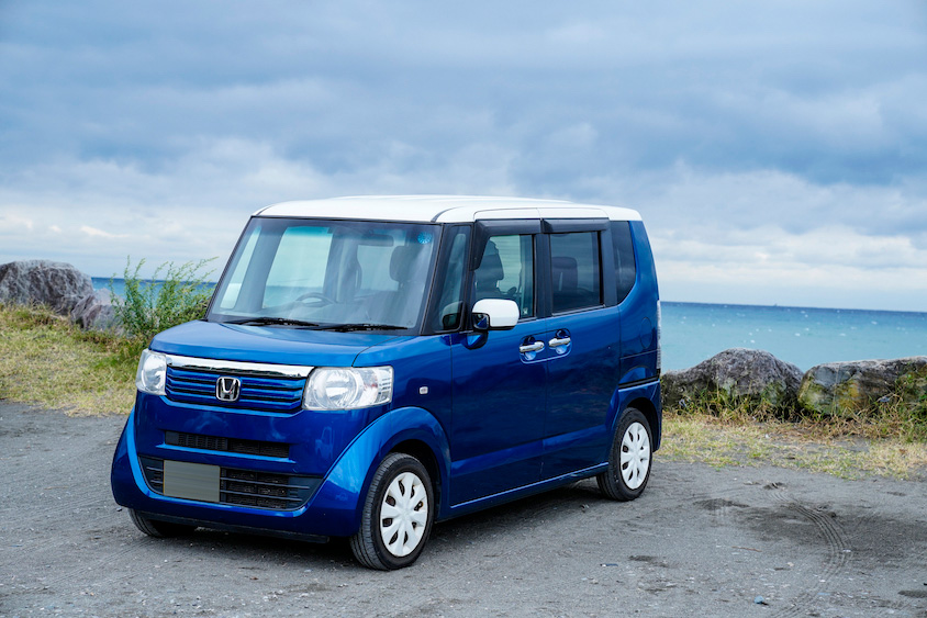 ホンダ・N-BOX＋の左フロントビュー