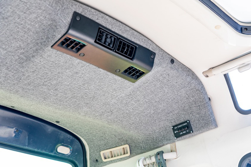 スバル・ドミンゴのリアのエアコンユニット