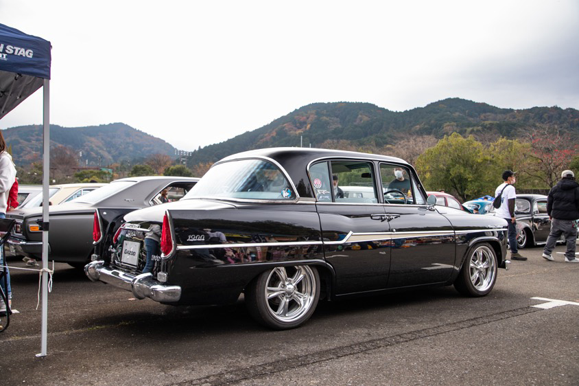 トヨタ・トヨペット クラウンの右サイドビュー