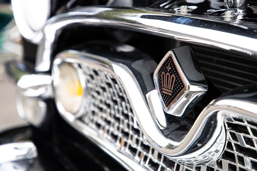 トヨタ・トヨペット クラウンのフロントのメッキ