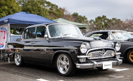 現行車と変わらないくらい“普通に乗れる”ファミリーカー仕様の「観音開きのクラウン」