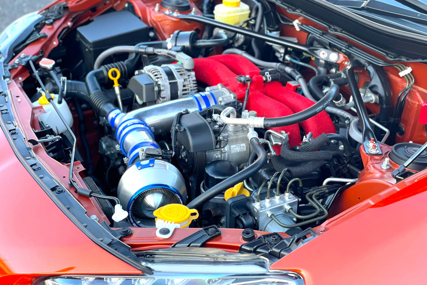 トヨタ・86のエンジンルーム