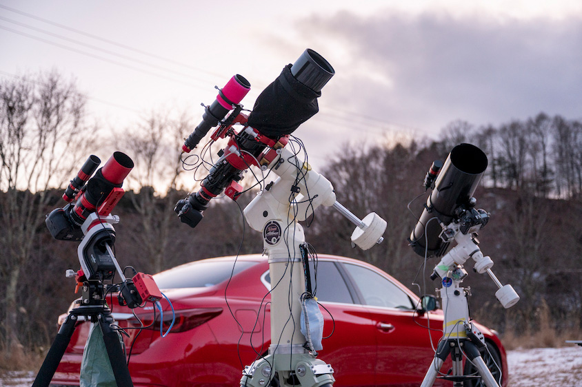 日産・スカイライン400Rオーナーの田畑さんの天体望遠鏡