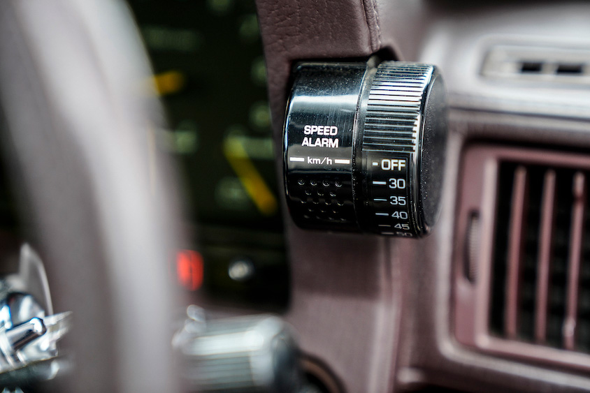 トヨタ・セリカXXのスピードアラームスイッチ