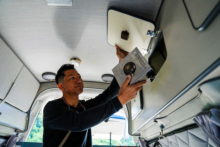 トヨタ・グランドハイエースは立つことができる