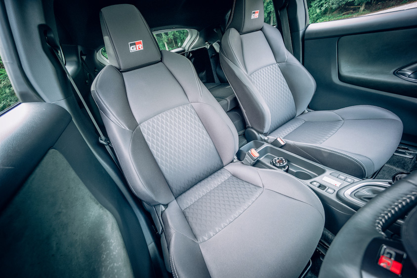トヨタ・GRヤリスのシート