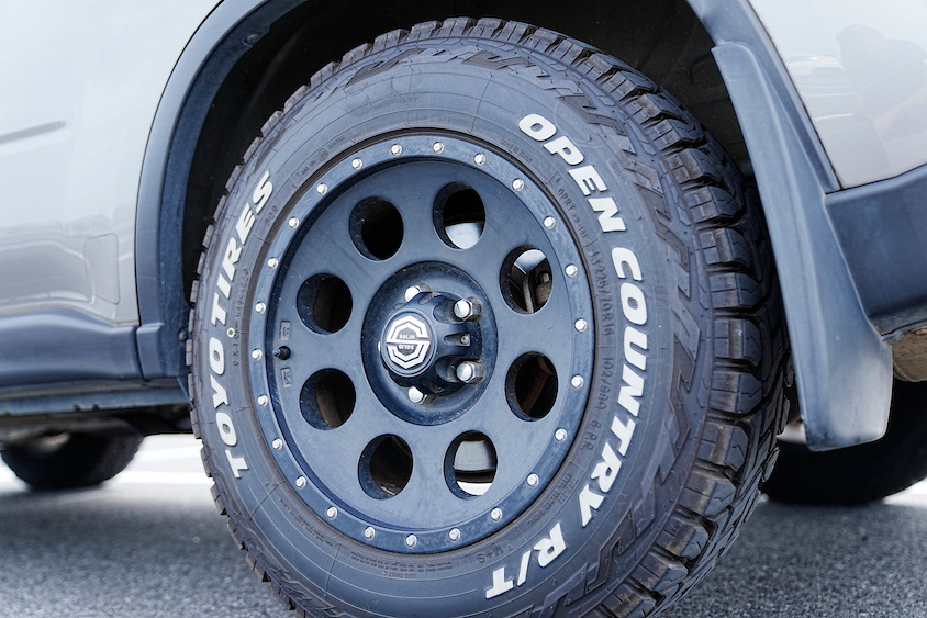 日産・エクストレイルのタイヤとホイール