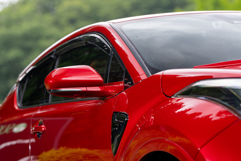 トヨタ・C-HRのドアミラー