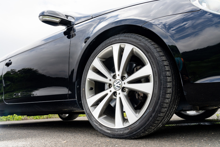 フォルクスワーゲン・イオスのホイール