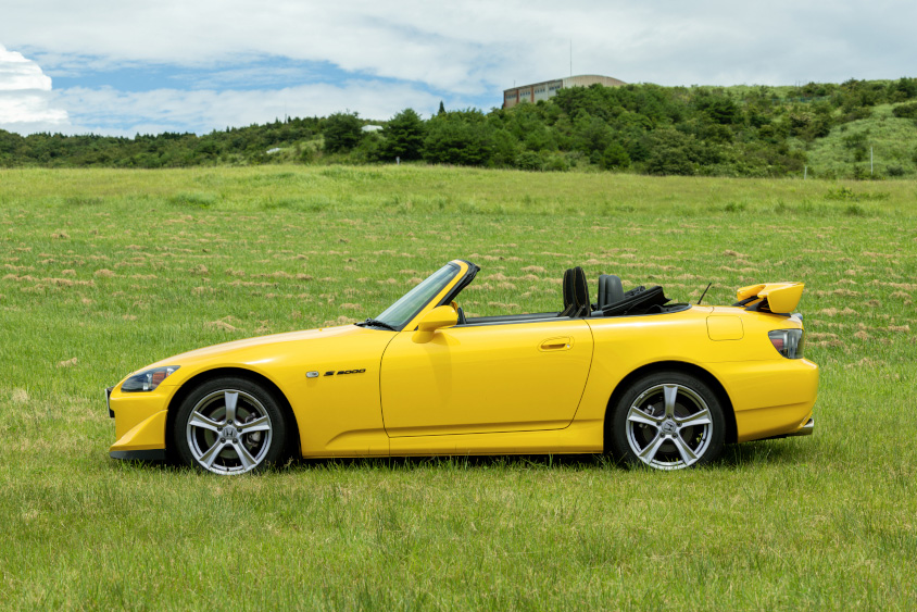 ホンダ・S2000の左サイド