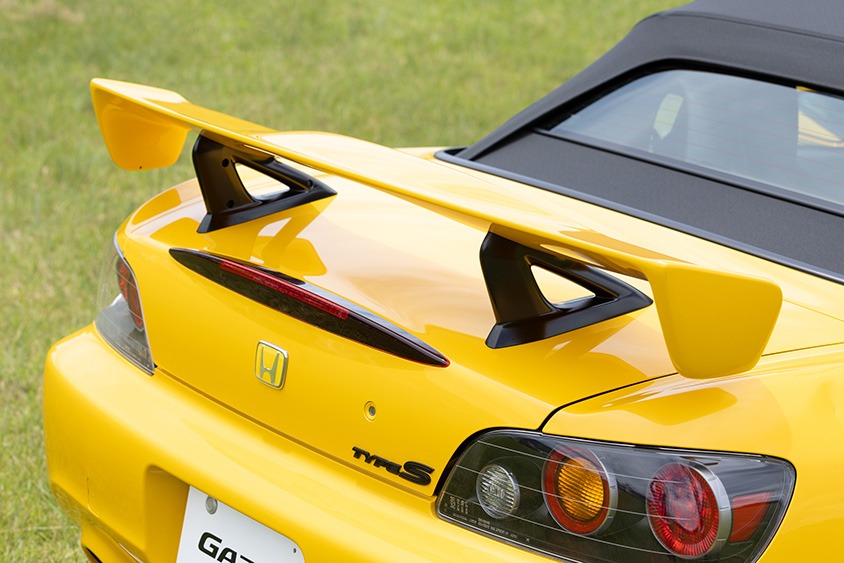 ホンダ・S2000のリヤウイング