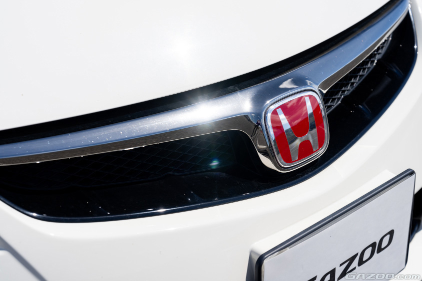 ホンダ・シビックタイプR（FD2）のHエンブレム