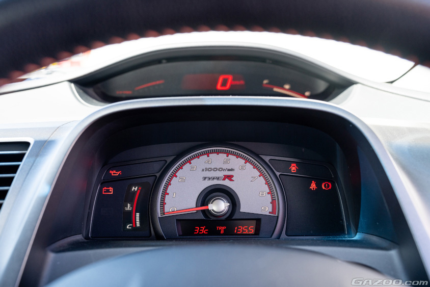 ホンダ・シビックタイプR（FD2）のマルチプレックスメーター