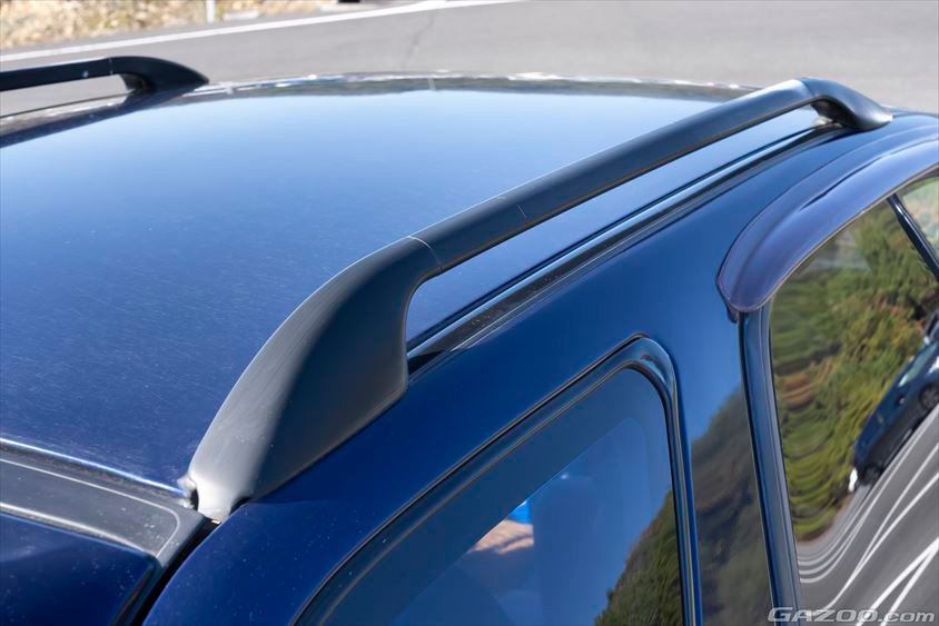 スバル・インプレッサスポーツワゴンのルーフレール