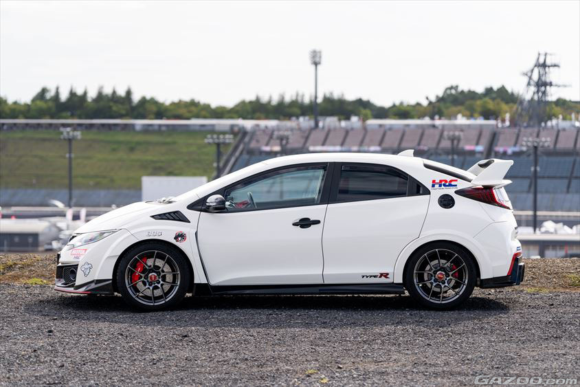 シビックタイプR（FK2）の左サイド