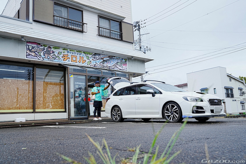 スバル・レヴォーグとオーナーの恩田直人さん