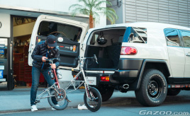 たくさんの自転車と“いたずら心”を載せて疾走するトヨタ FJクルーザー