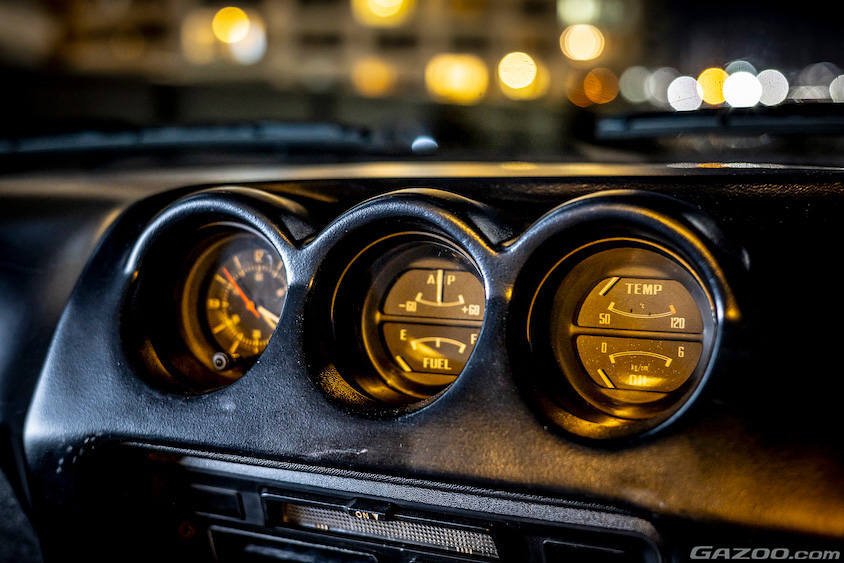 日産・フェアレディZ(GS30)の3連メーター