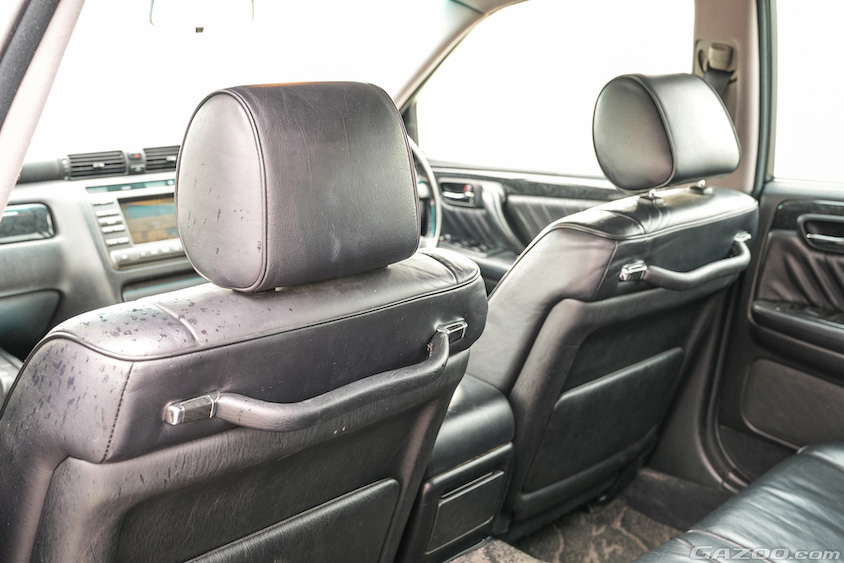 トヨタ・クラウンエステート（170系）のシートバック