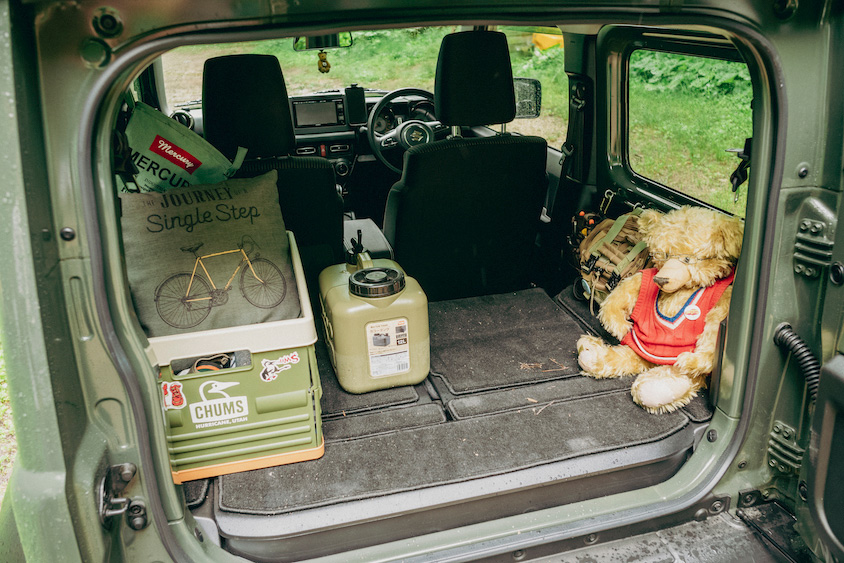 スズキ・ジムニーシエラのラゲッジルーム