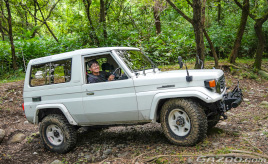 30年前のランドクルーザー70でトライアルに挑む22歳が知った、ネットに流れないディープなランクルの世界