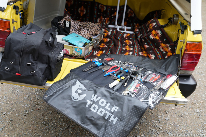 スバル・ブランビーのラゲッジと工具