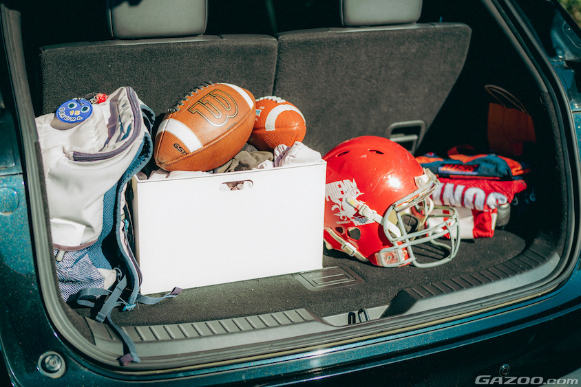 マツダ・CX-8のラゲッジルーム