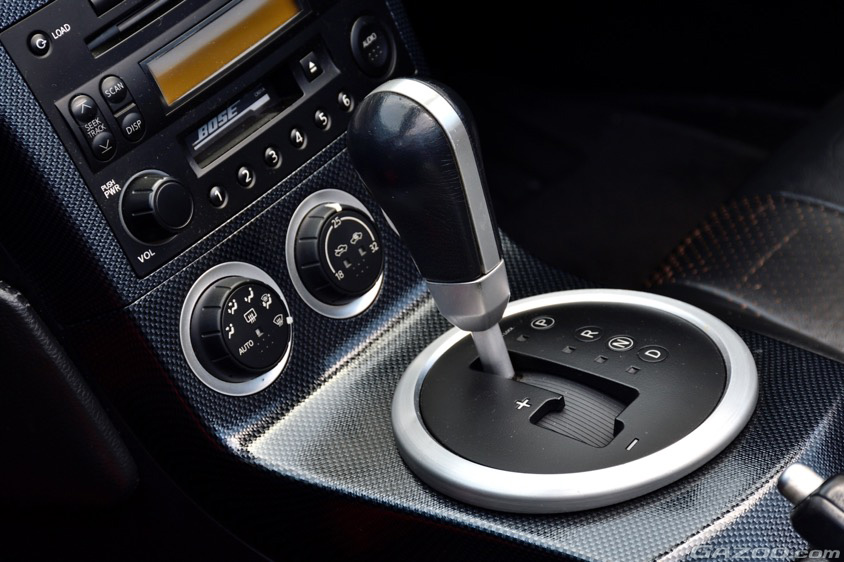 日産・フェアレディZ（Z33ロードスター）のセンターコンソール