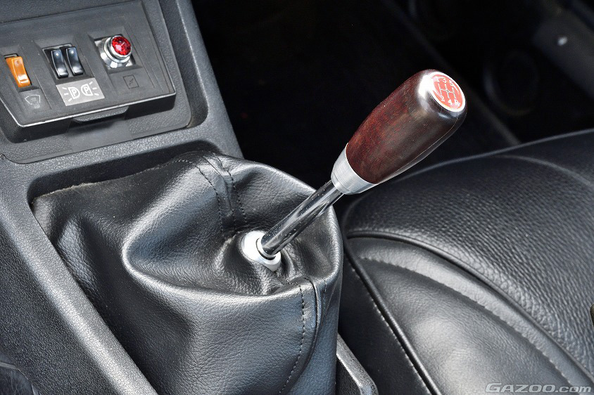 日産・フェアレディZ（S30型）のシフトノブ
