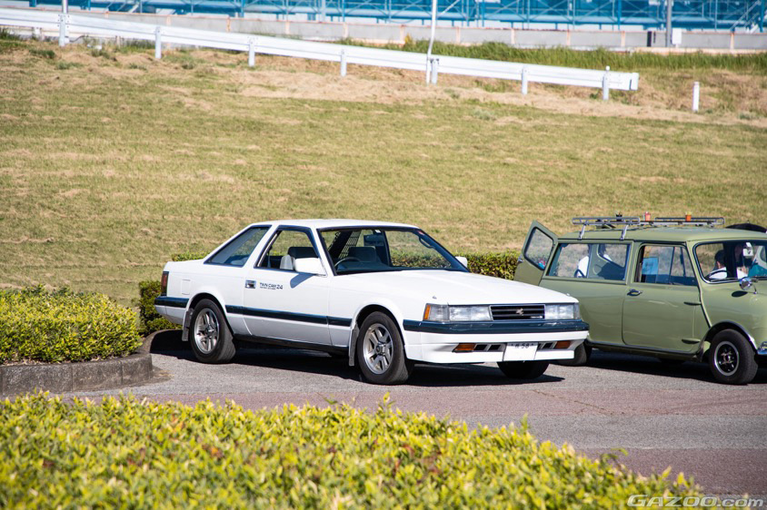 クラシックカーヘリテイジカーミーティングTTCM2023で愛車取材したトヨタ初代ソアラ