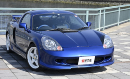 初めての愛車としてMR-S(ZZW30)と10年間ともに過ごしたオーナーが、サーキットを走る理由