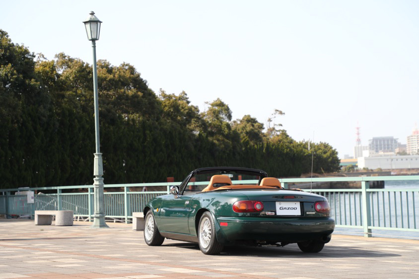 マツダ・NAロードスターのリア