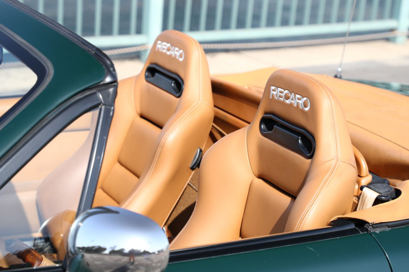 マツダ・NAロードスターのシート