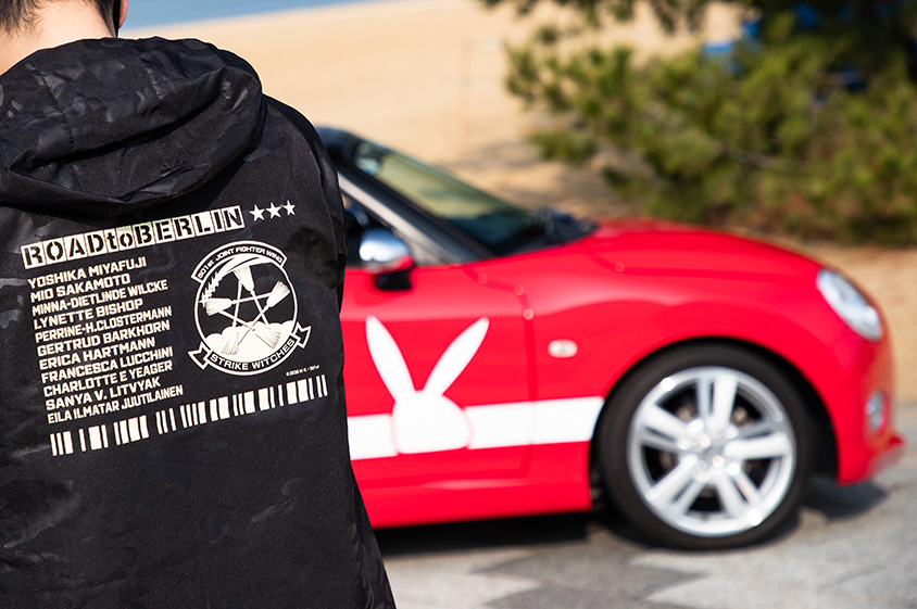 真っ赤な愛車は世界観を表現するための巨大なキャンパス 走りも見た目も楽しめる通勤快速コペン 取材地 福岡 トヨタ自動車のクルマ情報サイト Gazoo 真っ赤な愛車は世界観を表現するための巨大なキャンパス 走りも見た目も楽しめる通勤快速コペン 取材地 福岡 トヨタ自動車のクルマ情報サイト Gazoo