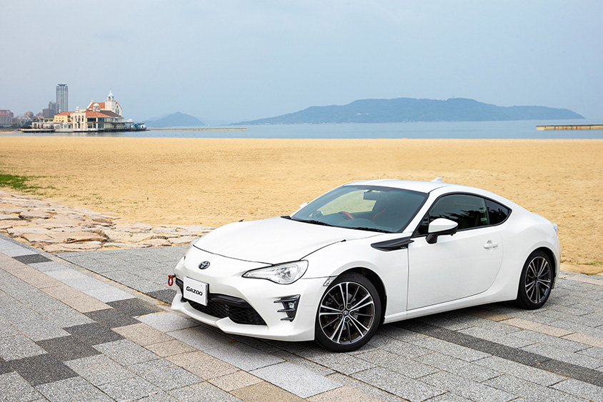 スポーツカーに出会って性格も人生も大きく変化 86が繋いでくれた 仲間と楽しむサーキット という居場所 取材地 福岡 トヨタ自動車のクルマ情報サイト Gazoo スポーツカーに出会って性格も人生も大きく変化 86が繋いでくれた 仲間と楽しむサーキット という居場所 取材地 福岡 トヨタ自動車のクルマ情報サイト Gazoo