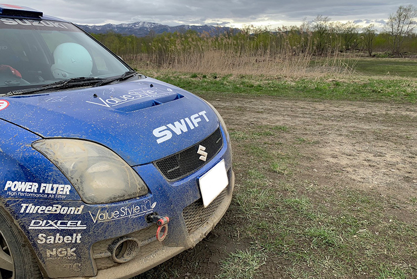 現行型は普段乗り 旧型でラリーに参戦 スイスポ2台持ち夫妻 取材地 Gr Garage札幌厚別通 トヨタ自動車のクルマ情報サイト Gazoo 現行型は普段乗り 旧型でラリーに参戦 スイスポ2台持ち夫妻 取材地 Gr Garage札幌厚別通 トヨタ自動車のクルマ情報サイト Gazoo