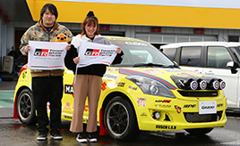 愛車スイスポでいずれは彼女とラリーに参加!?