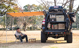 オフロードも楽しむタフな相棒ランクルプラド。熊本地震で車中泊ソロキャンがより身近な存在に。