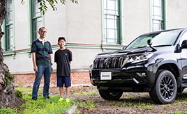 ランクルプラド(GJD150W)　黒にこだわってカスタムした斎藤パッケージ・Black Editionでの思い出づくり